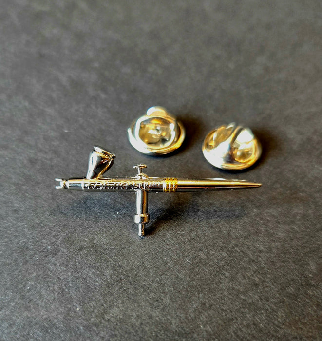 Harder & Steenbeck Evolution Enamel Pin
